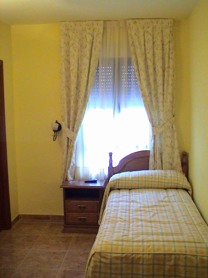 Hostal Carazo Torquemada 外观 照片