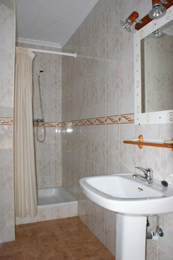 Hostal Carazo Torquemada 外观 照片