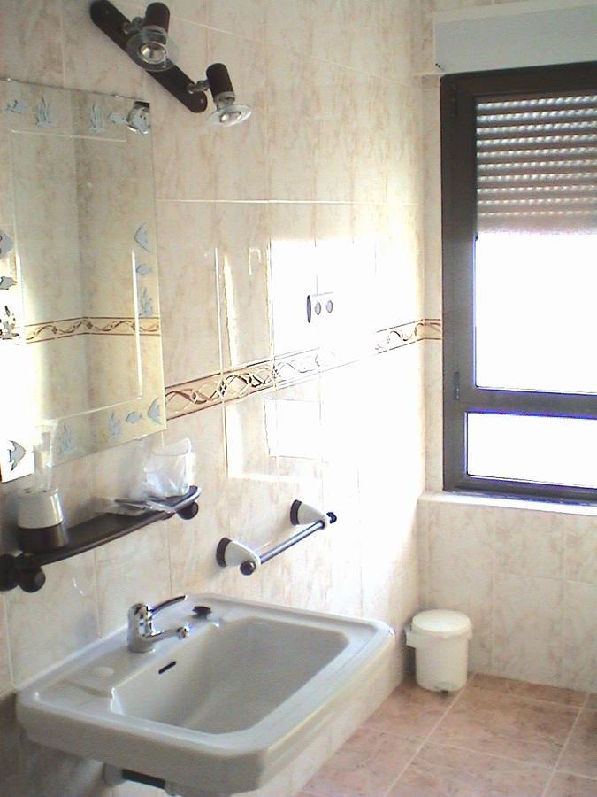 Hostal Carazo Torquemada 外观 照片